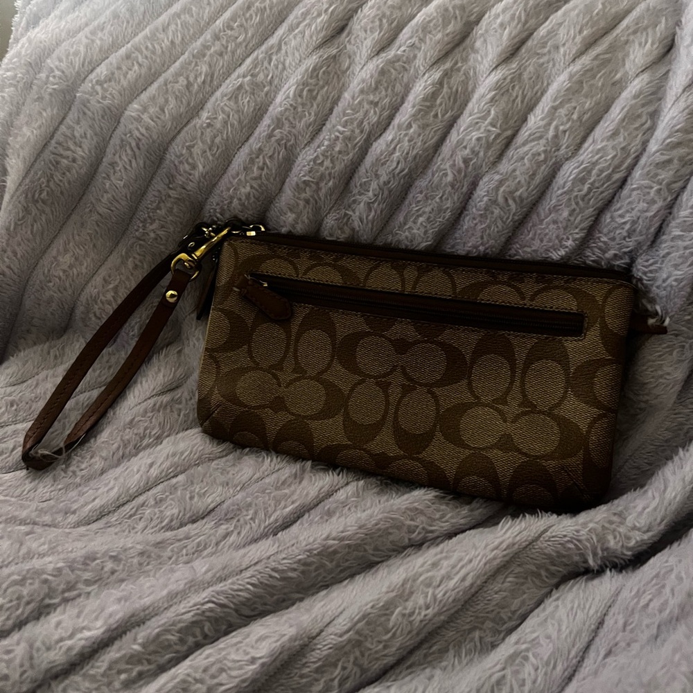 Brown Patterned Wristlet